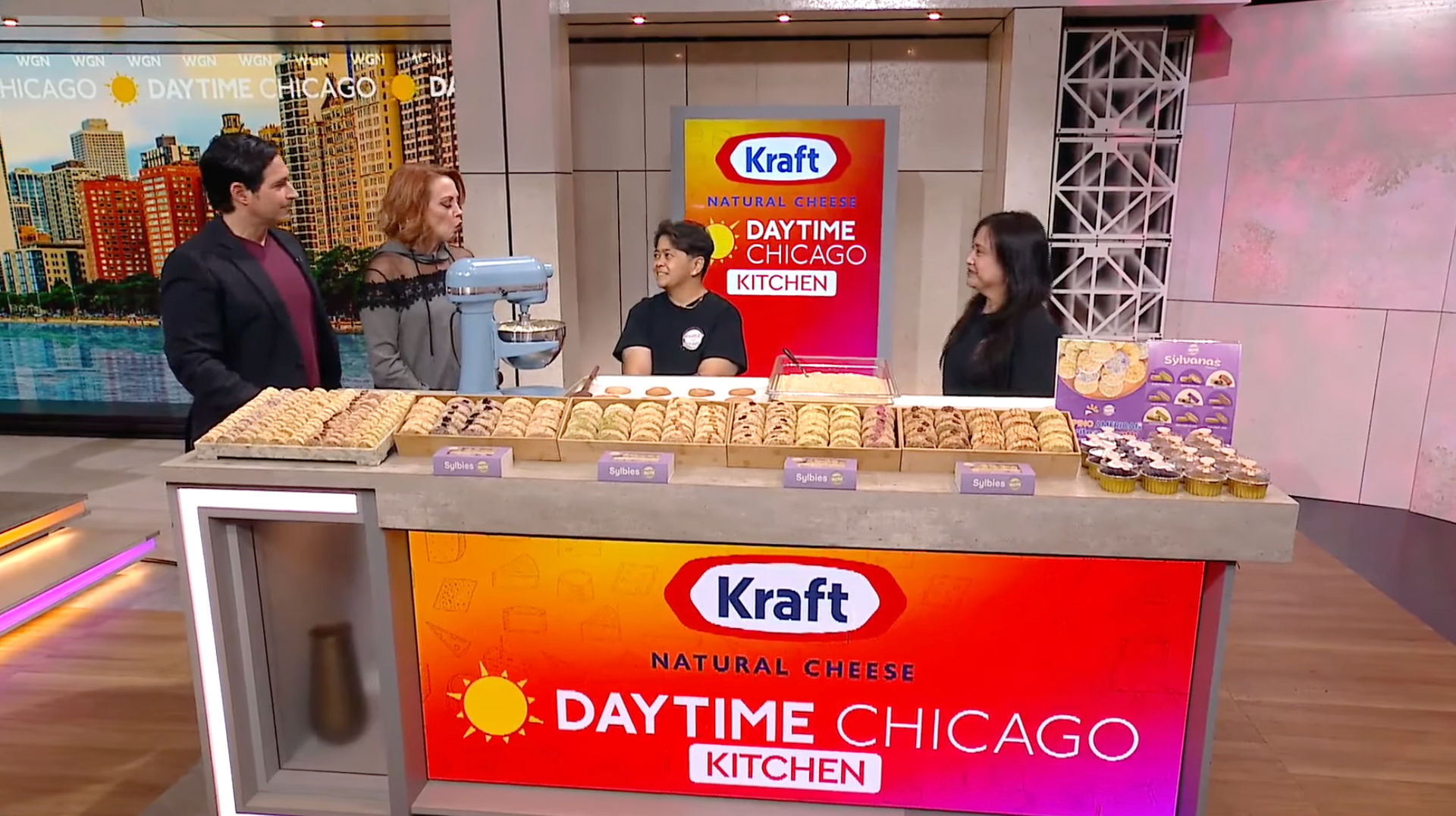 Translation missing: en.sections.video_two.load_video